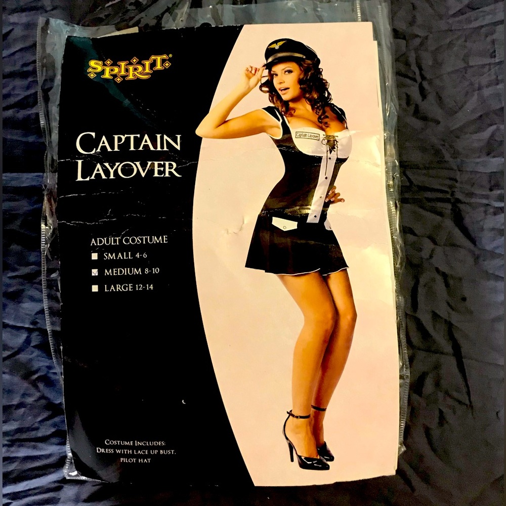 “Captain Layover” Women’s Pilot Halloween Costume size med